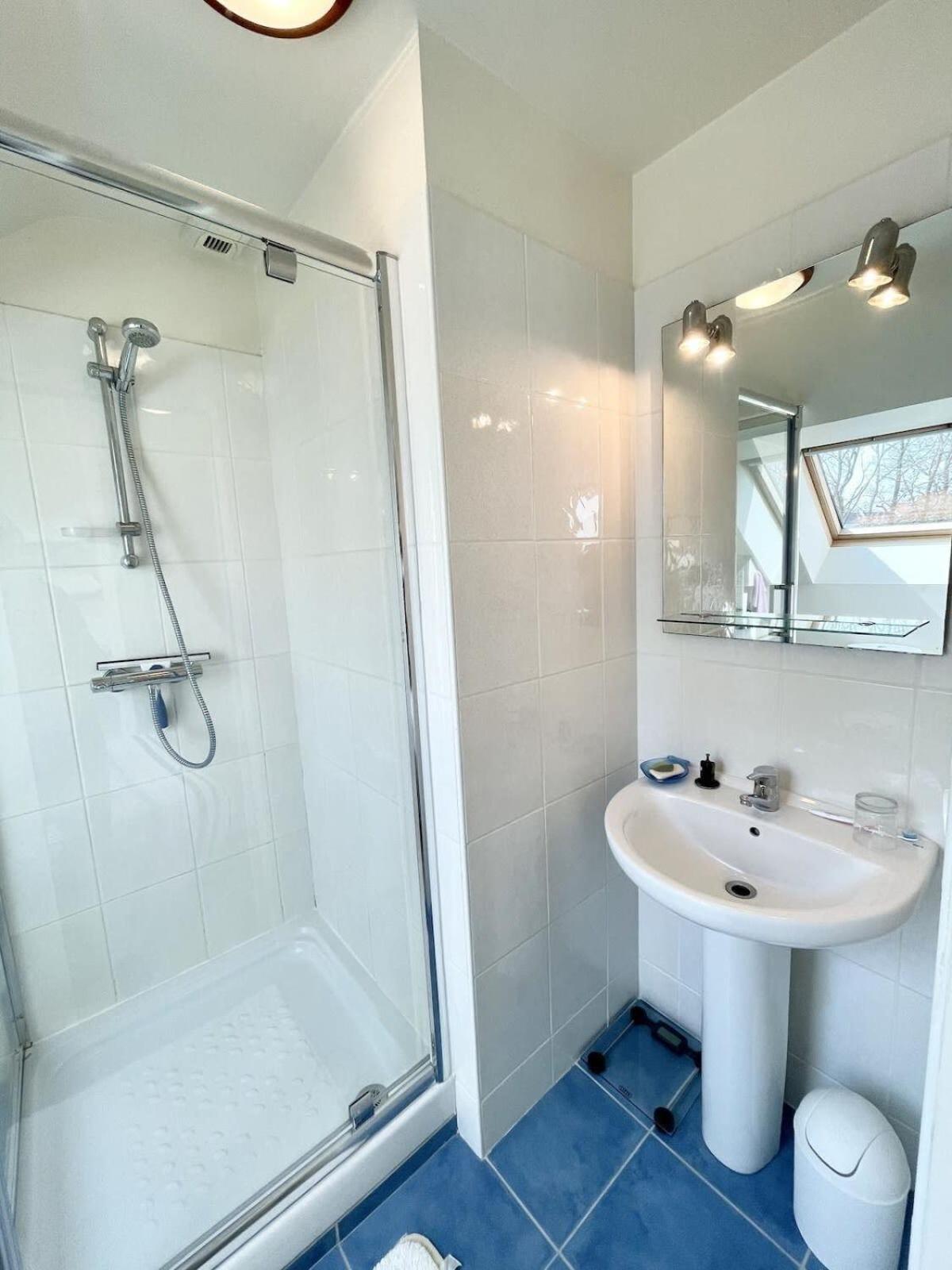 Jolie maison moderne – À 200m du port de Lomener Ploemeur Esterno foto